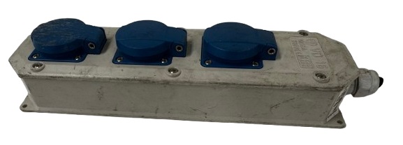 Schuko multisocket 3-way IP44 230V White